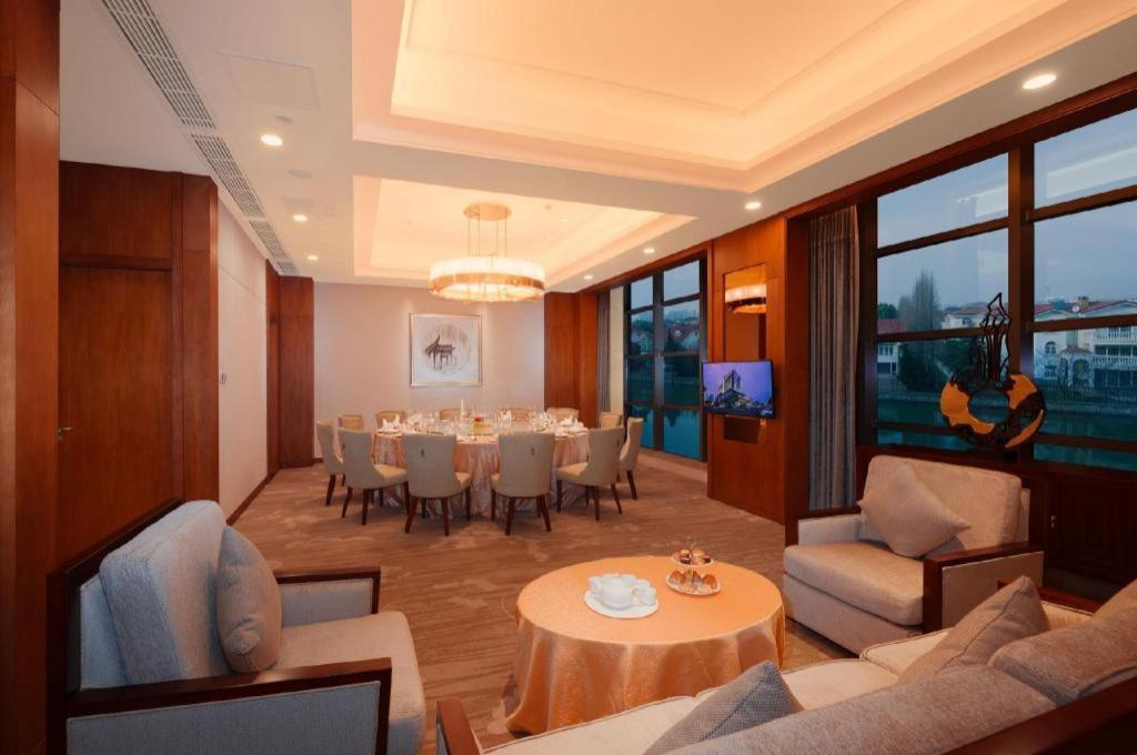 קונשאן Shuguang International Hotel Kunshan מראה חיצוני תמונה