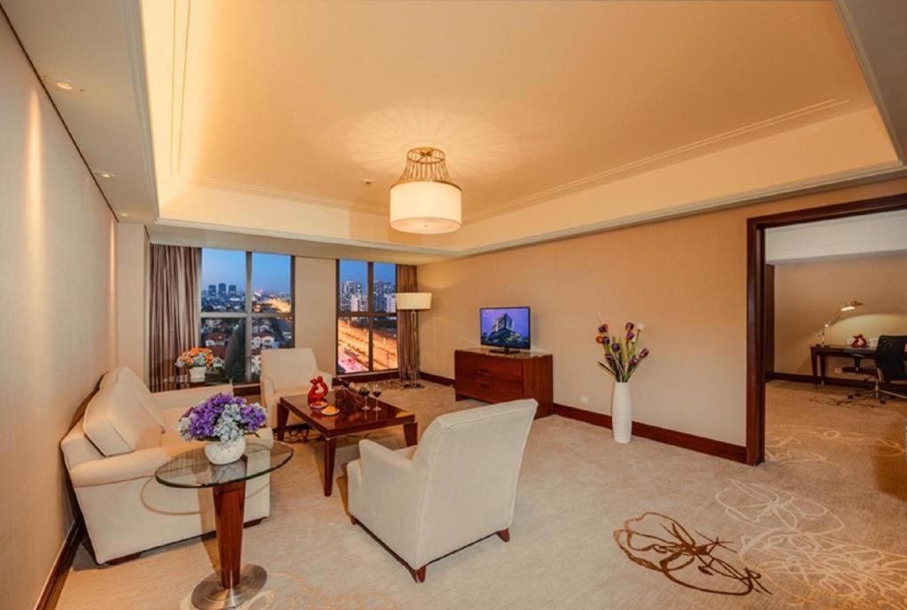 קונשאן Shuguang International Hotel Kunshan מראה חיצוני תמונה